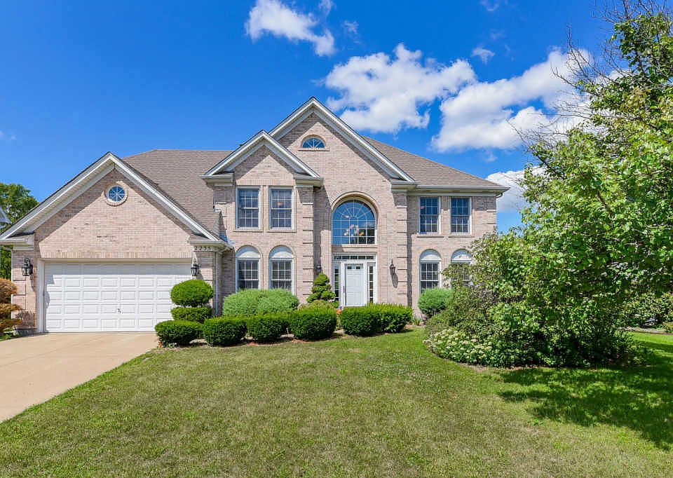 1st image of 2235 Stonehaven Dr