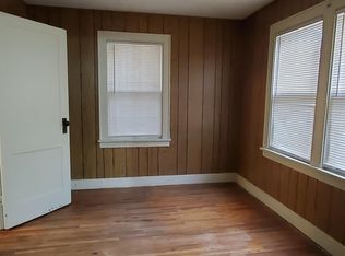 110 E 1st St UNIT B, Haven, KS 67543