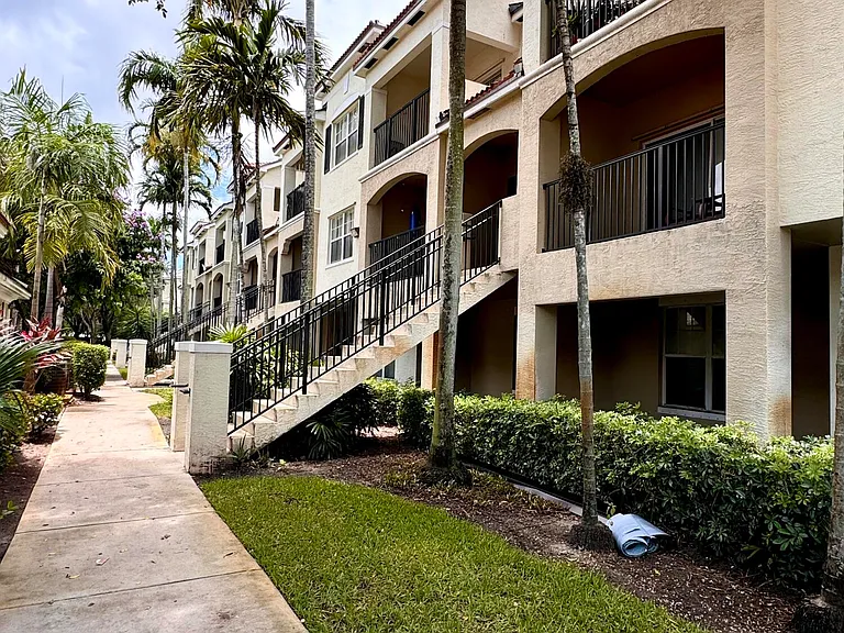 5840 W Sample Rd #303 — Photo 21