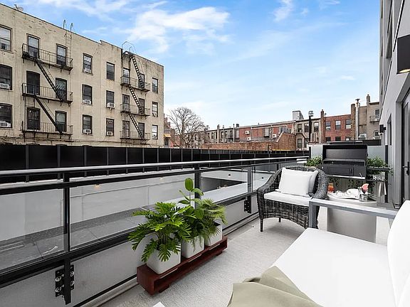5th image of 827 Sterling Pl #1K