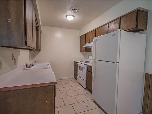 3rd image of 1205 N 12th St