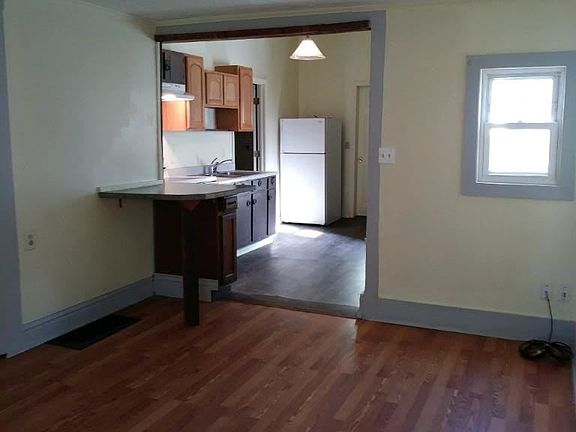 4th image of 3005 Rowan St