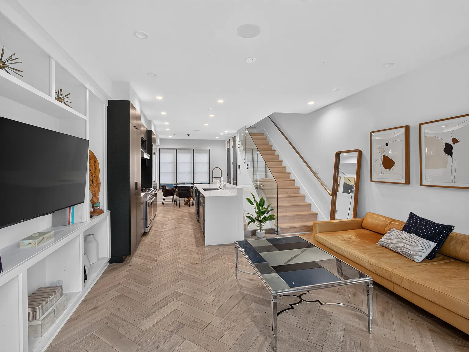 1311 R St NW — Photo 2