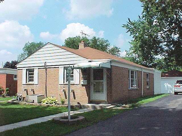 1st image of 2720 Reuter St