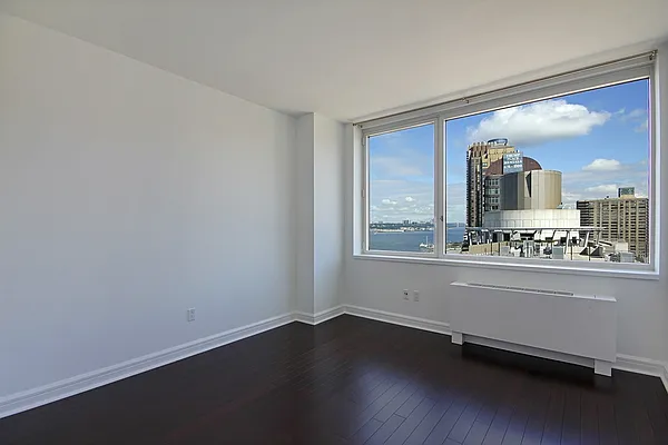 Rented by Corcoran | media 11