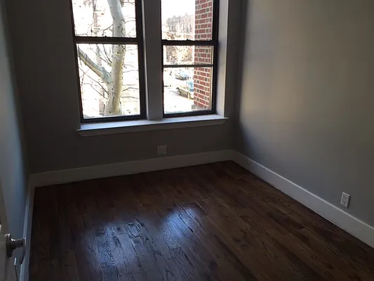 Rented by Premier Metro Realty Corp | media 22