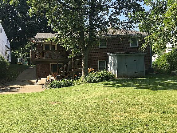 2nd image of 1117 W Willow Ln