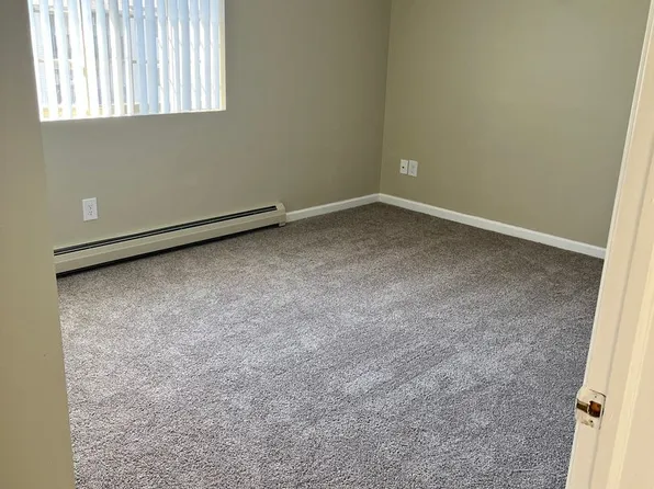 Lakepointe Apartment Homes, 9445 Chalkstone Crse #1512, Brewerton, NY 13029