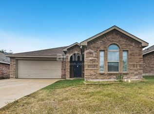 1313 Rosedale Springs Ln, Fort Worth, TX 76134