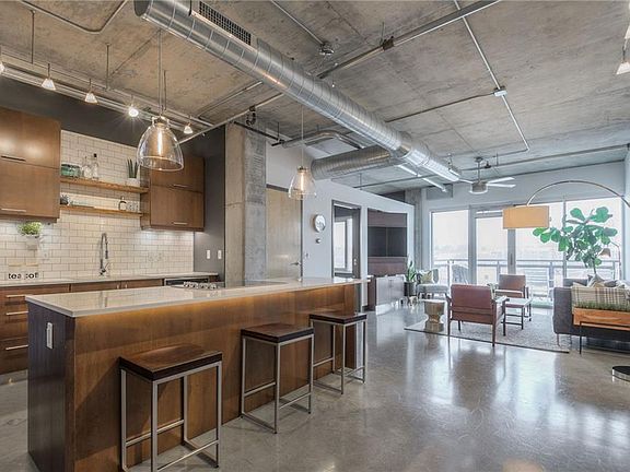 4th image of 4141 Pennsylvania Ave APT 306