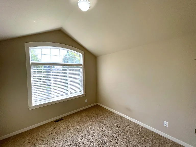 12208 168th Ct NE — Photo 20