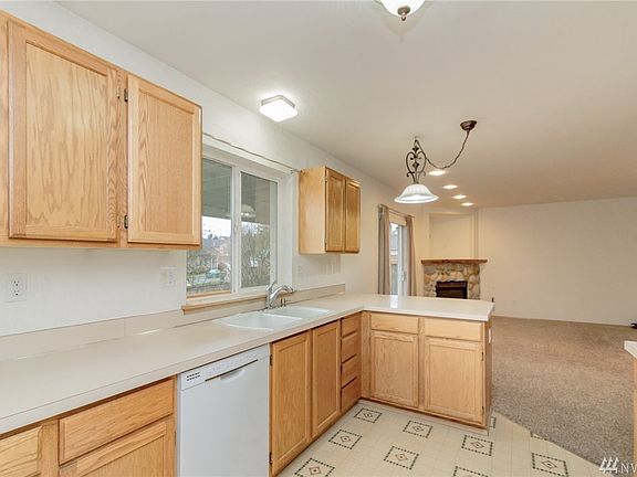 5th image of 7616 193rd Street Ct E