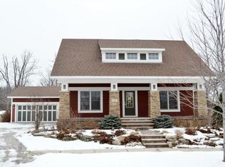 13301 Couchtown Ct, Rosemount, MN 55068