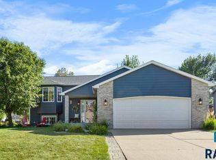 1605 E 62nd St, Sioux Falls, SD 57108
