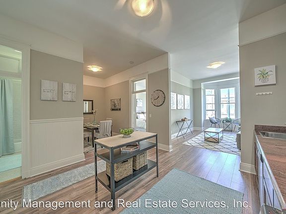 2nd image of 341 Georgia St Ste 201