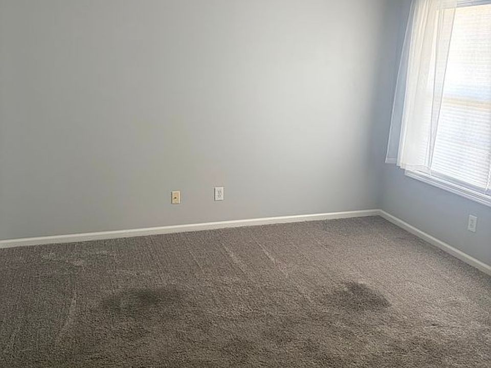 1st image of 848 34th St NW APT 4