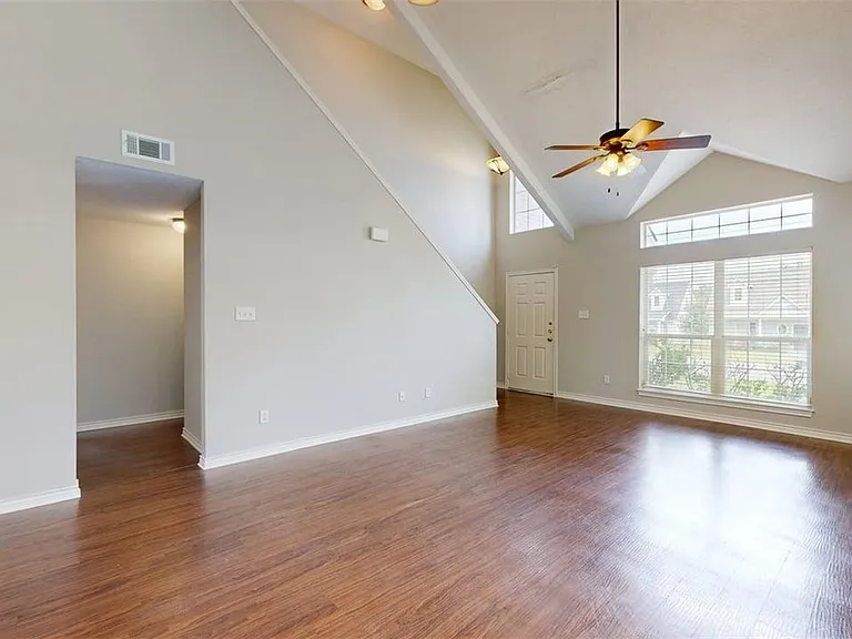 1604 Park Pl — Photo 4