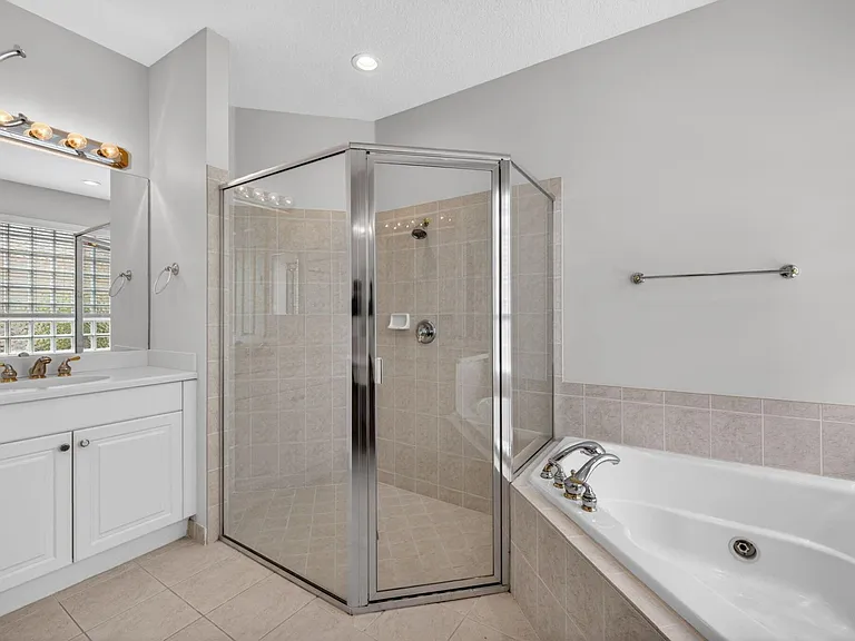 2237 SW Newport Isles Blvd — Photo 30