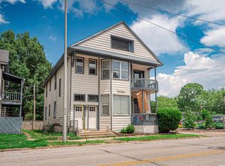 708 SE 3rd St, Evansville, IN 47713