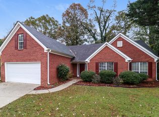 1212 Fountain View Dr, Lawrenceville, GA 30043