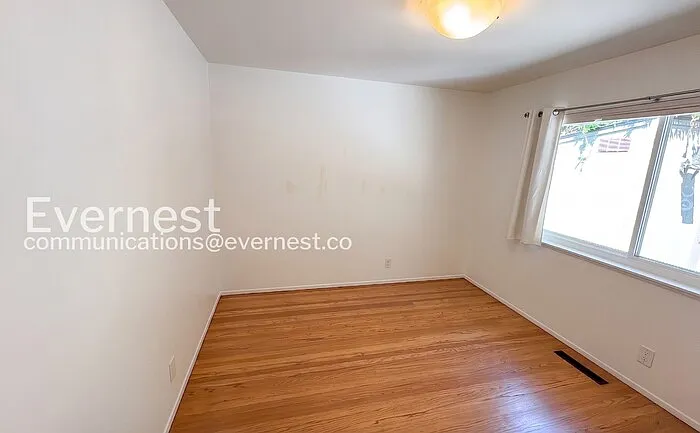 4335 Miranda Ave — Photo 11