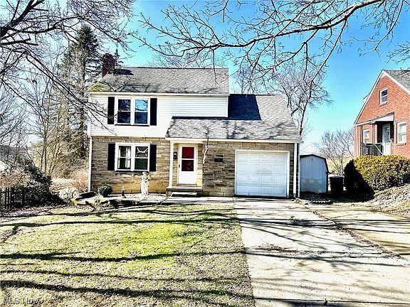 2nd image of 213 Wilma Ave