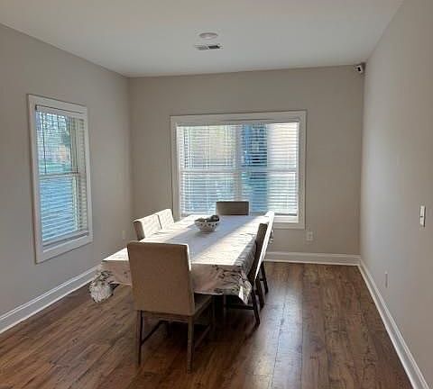 3rd image of 224 Crest Creek Way