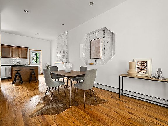 3rd image of 366A Monroe St #1