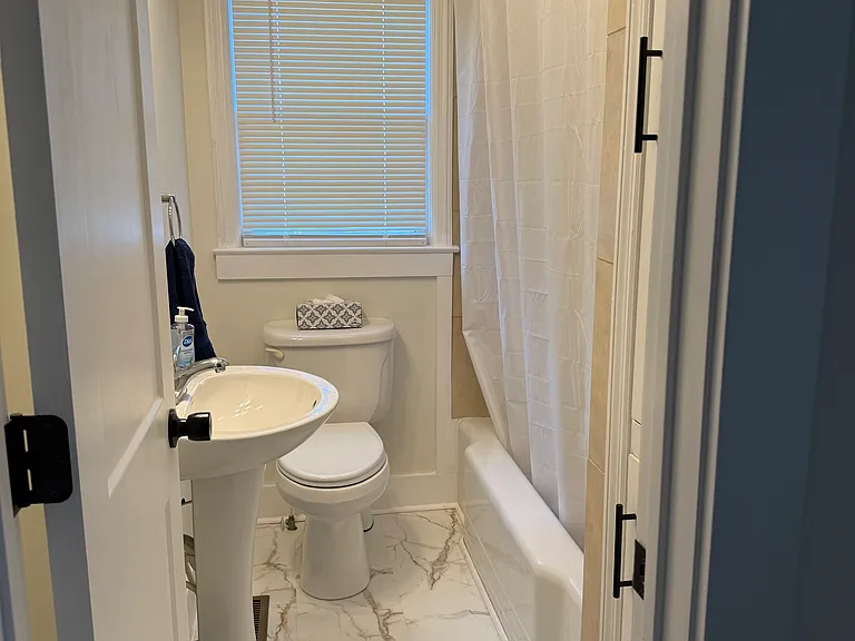 102 Shelly St — Photo 6