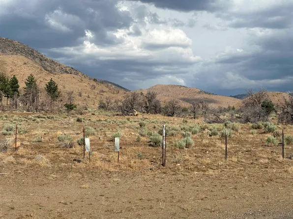 775 Eastside Rd, Coleville, CA 96107