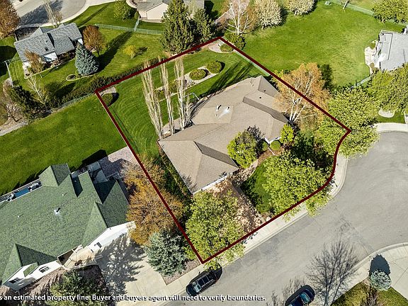 3rd image of 5014 Victor Ct