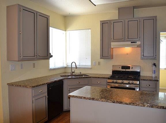 4th image of 1542 Squaw Valley Dr