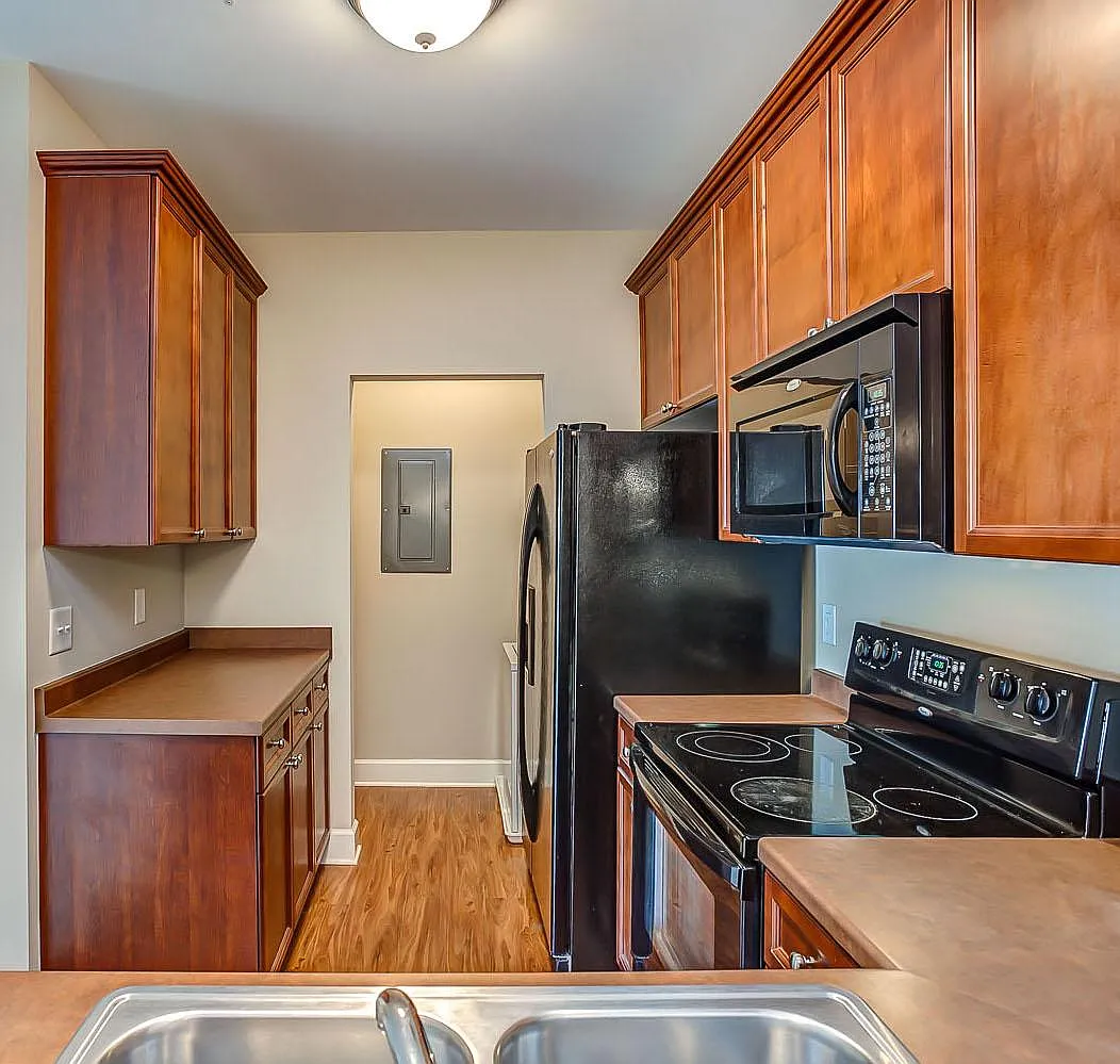 8401 Callabee Way — Photo 3