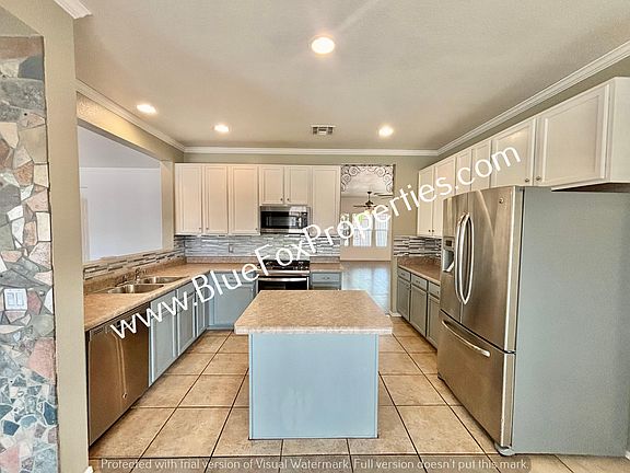 4th image of 13724 E Oxmoor Valley Dr