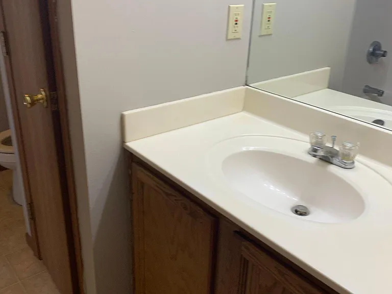 2020 Bridgewater Cir — Photo 7