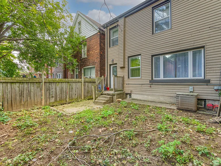31 Gibson Ave — Photo 40