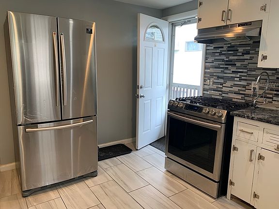 3rd image of 235 Reservoir Ave