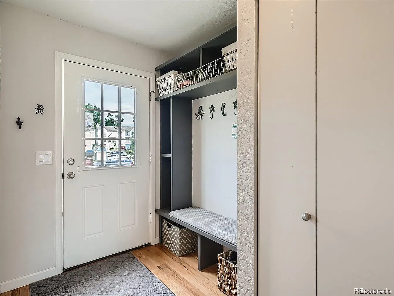 9429 W Ontario Dr — Photo 3