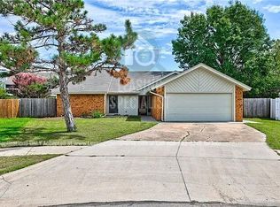3100 Greenwood Ct, Norman, OK 73072