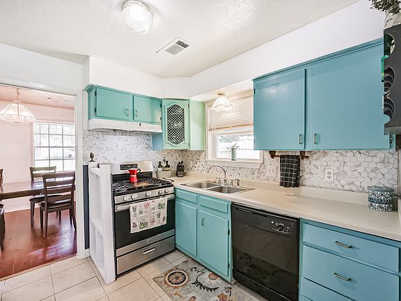 4th image of 15326 E Fondren Cir