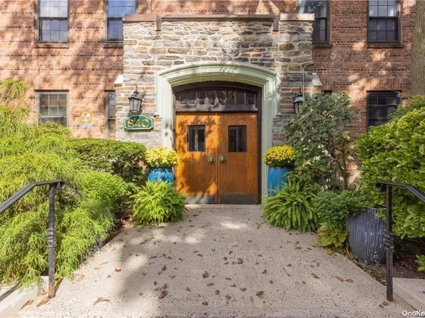840 Bronx River Road #3B, Yonkers, NY 10701