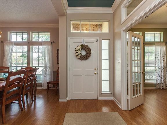 3rd image of 12 Dobree Ct