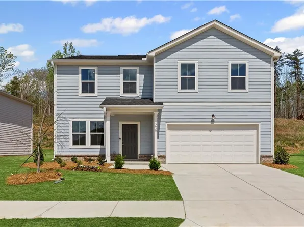 3084 Orwell Dr, Gainesville, GA 30507