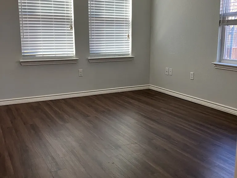 1200 Peak St — Photo 4