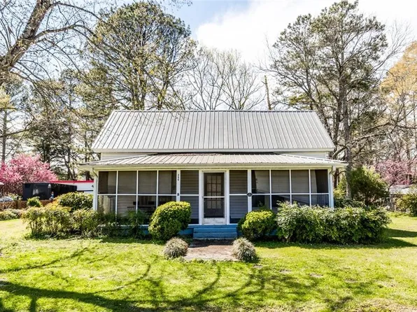 306 S Main St, Adairsville, GA 30103