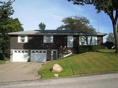 1st image of 1906 Kemble Dr
