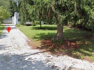 930 Schocalog Rd, Akron, OH 44320