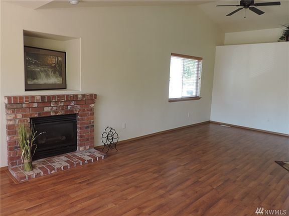 3rd image of 22407 106th Street Ct E