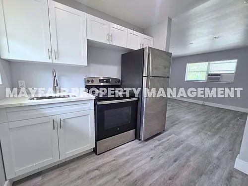 225 Iowa Ave #4D Photo 1
