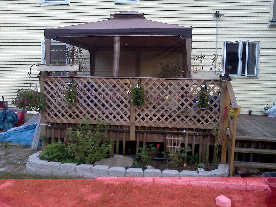 2nd image of 46 Hoye St